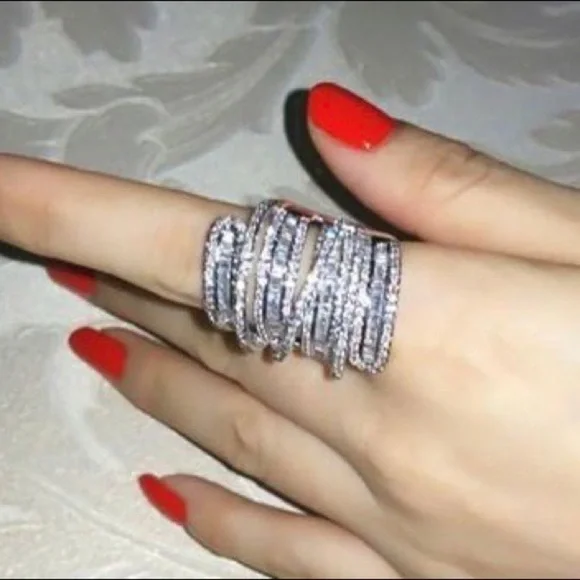 COPY - ¥ New 6.4 CT Sterling Silver Diamond Ring - Picture 3 of 6